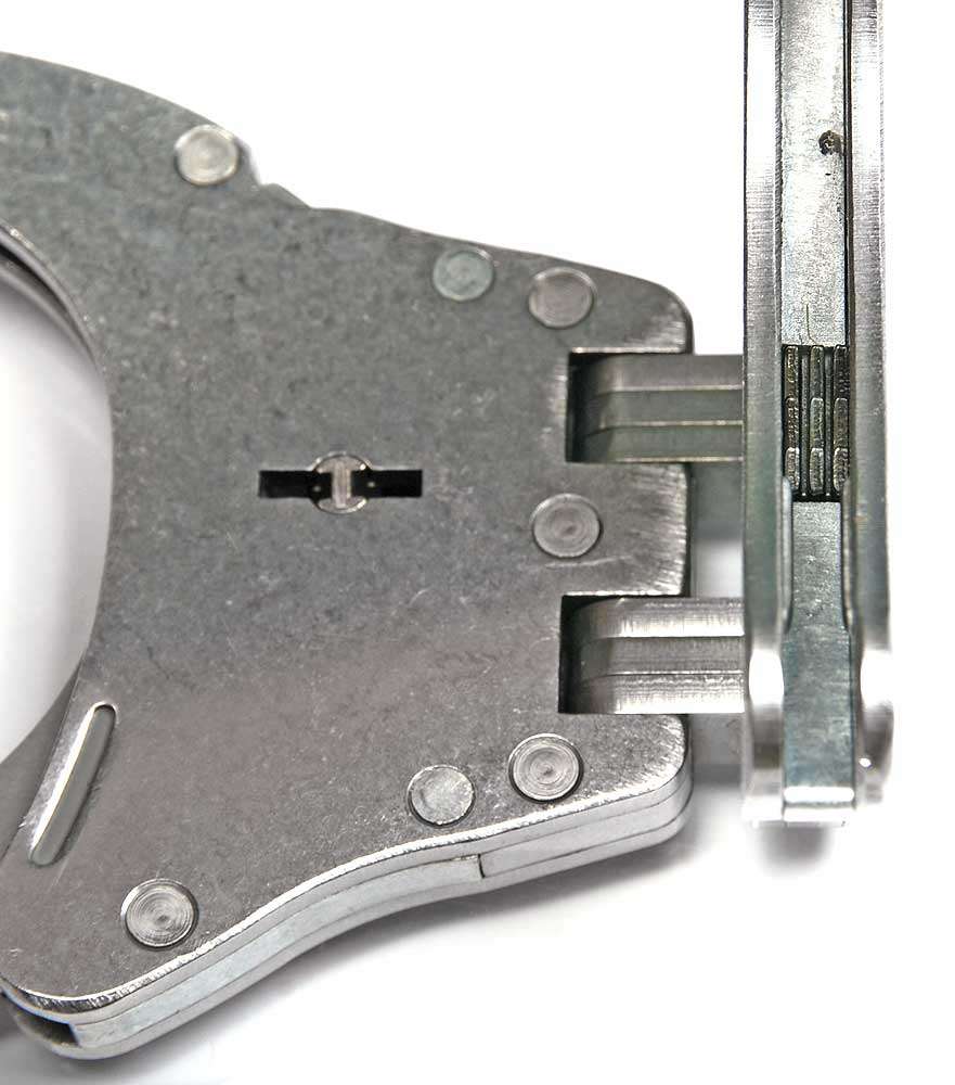 Clejuso 119/SH High Security Handcuffs image 2